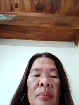 Snapshot of sexylizzy4u chatting on February 24, 4:05 am sexylizzy4u online show from February 24, 4:05 am