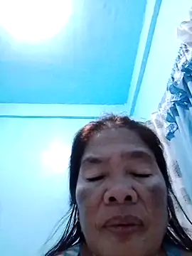 Snapshot of sexylizzy4u chatting on March 2, 2:10 pm sexylizzy4u online show from March 2, 2:10 pm