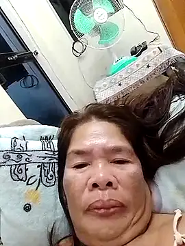 Snapshot of sexylizzy4u chatting on March 2, 9:01 pm sexylizzy4u online show from March 2, 9:01 pm