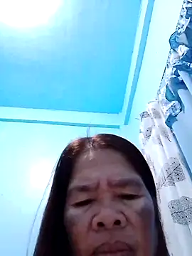 Snapshot of sexylizzy4u chatting on March 5, 8:00 pm sexylizzy4u online show from March 5, 8:00 pm