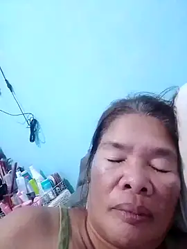 Snapshot of sexylizzy4u chatting on March 14, 2:08 pm sexylizzy4u online show from March 14, 2:08 pm