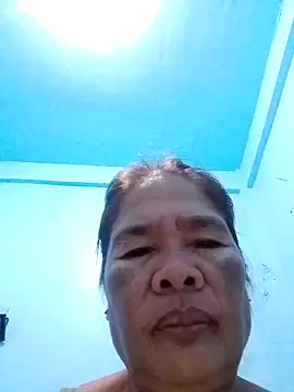 Snapshot of sexylizzy4u chatting on March 14, 8:28 pm sexylizzy4u online show from March 14, 8:28 pm