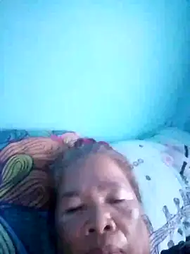 Snapshot of sexylizzy4u chatting on September 19, 8:27 am sexylizzy4u online show from September 19, 8:27 am