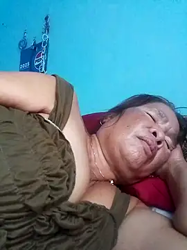 Snapshot of sexylizzy4u chatting on October 1, 6:52 am sexylizzy4u online show from October 1, 6:52 am