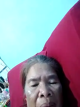 Snapshot of sexylizzy4u chatting on October 12, 11:31 am sexylizzy4u online show from October 12, 11:31 am