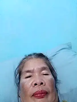 Snapshot of sexylizzy4u chatting on October 16, 1:23 pm sexylizzy4u online show from October 16, 1:23 pm