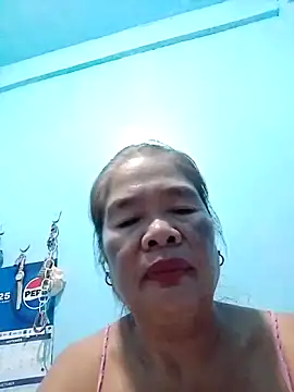 Snapshot of sexylizzy4u chatting on October 21, 7:14 pm sexylizzy4u online show from October 21, 7:14 pm