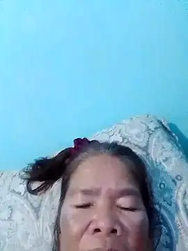 Snapshot of sexylizzy4u chatting on December 16, 8:41 am sexylizzy4u online show from December 16, 8:41 am