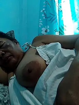 Snapshot of sexylizzy4u chatting on January 8, 6:48 am sexylizzy4u online show from January 8, 6:48 am