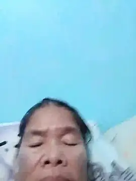 Snapshot of sexylizzy4u chatting on January 11, 2:33 pm sexylizzy4u online show from January 11, 2:33 pm