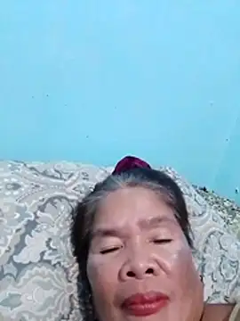 Snapshot of sexylizzy4u chatting on February 14, 4:37 pm sexylizzy4u online show from February 14, 4:37 pm