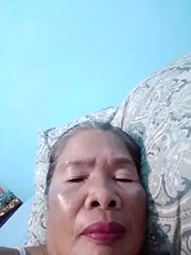 Snapshot of sexylizzy4u chatting on February 15, 1:09 pm sexylizzy4u online show from February 15, 1:09 pm