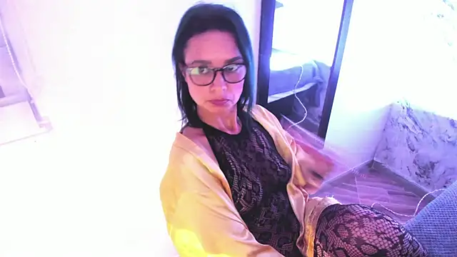 BrianaGarner online show from December 28, 6:06 am