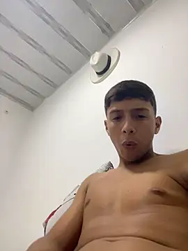 Snapshot of Thiagoo_Frost chatting on November 4, 5:39 am Thiagoo Frost online show from November 4, 5:39 am