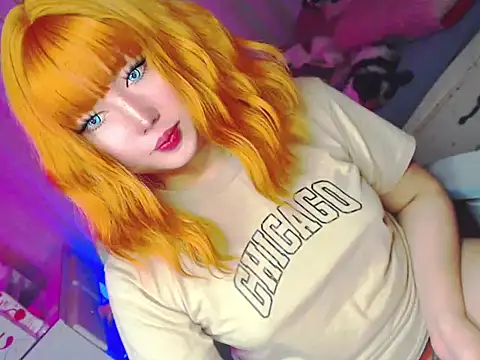 HOTnWILDalice online show from April 25, 5:21 am