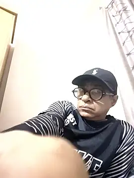 iamkahn 44 online show from January 13, 8:03 pm