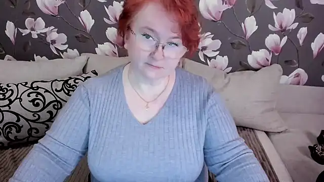 leiamillersonn online show from December 19, 6:12 pm