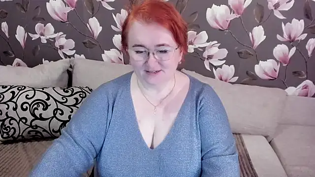 leiamillersonn online show from December 22, 2:06 pm
