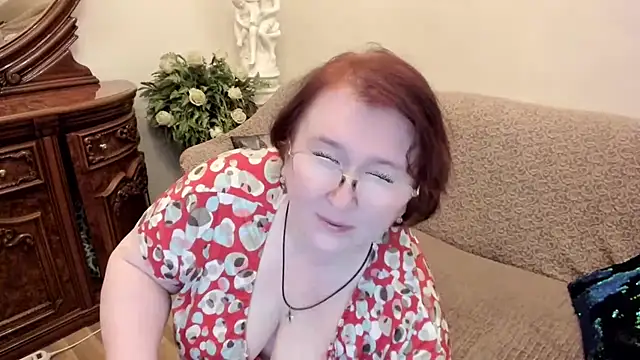leiamillersonn online show from September 15, 7:47 pm