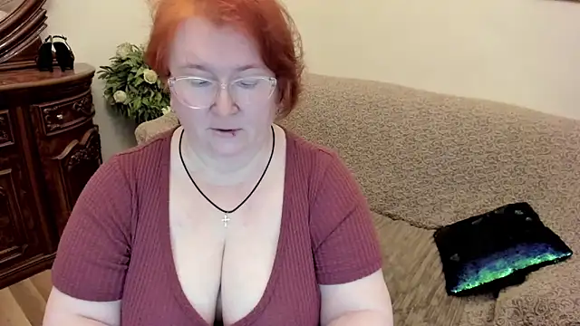 leiamillersonn online show from May 13, 5:54 pm