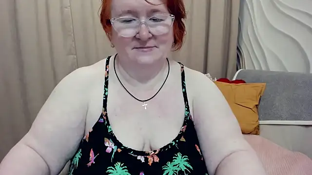 leiamillersonn online show from May 16, 7:45 pm