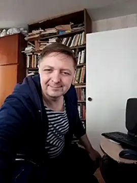 Pokaz2020 online show from May 2, 10:42 am