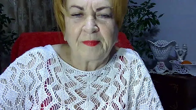 Snapshot of Emma52610 chatting on December 29, 7:06 am Emma52610 online show from December 29, 7:06 am