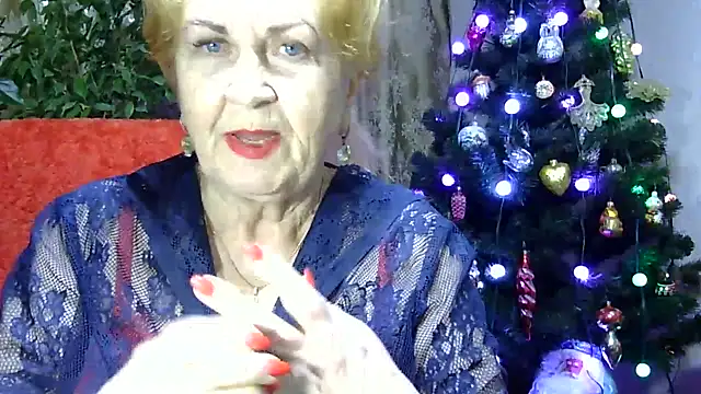 Snapshot of Emma52610 chatting on January 11, 4:57 pm Emma52610 online show from January 11, 4:57 pm