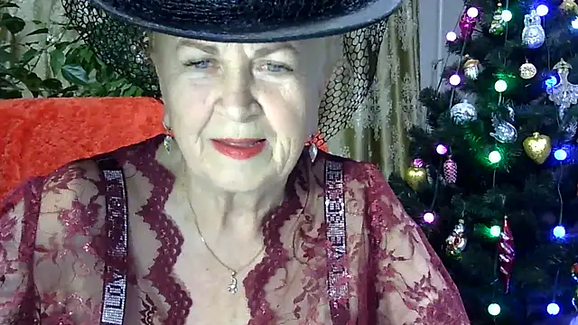 Snapshot of Emma52610 chatting on January 17, 5:51 pm Emma52610 online show from January 17, 5:51 pm
