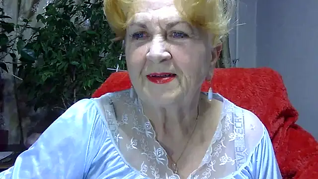 Snapshot of Emma52610 chatting on January 22, 5:28 pm Emma52610 online show from January 22, 5:28 pm