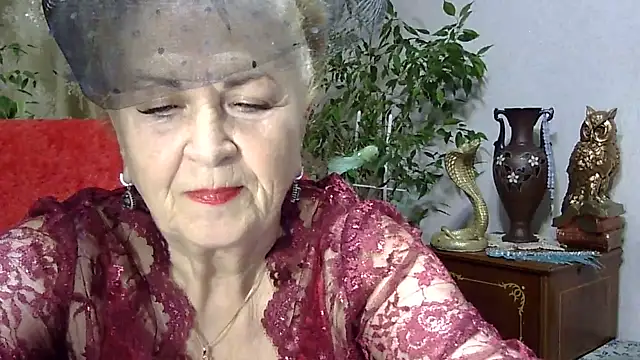 Snapshot of Emma52610 chatting on February 26, 5:39 pm Emma52610 online show from February 26, 5:39 pm