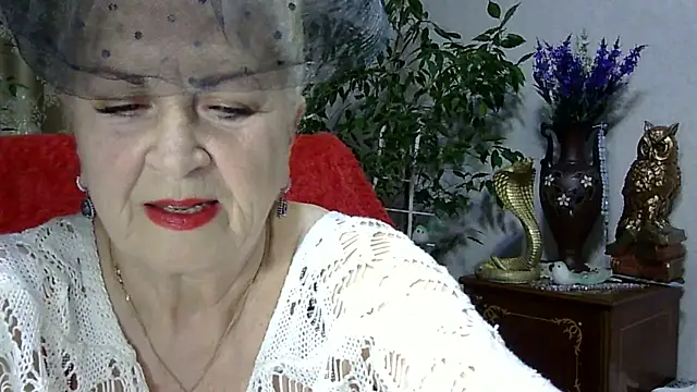 Snapshot of Emma52610 chatting on March 7, 5:28 pm Emma52610 online show from March 7, 5:28 pm