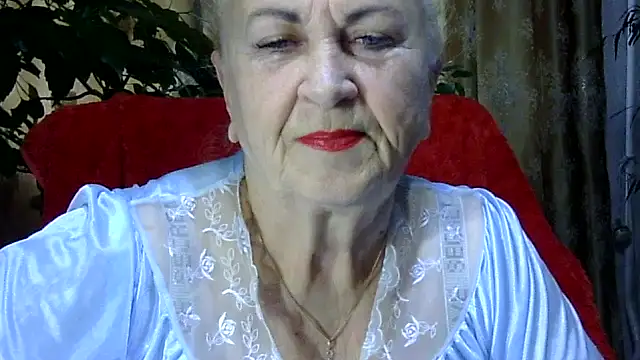 Emma52610 online show from November 19, 7:08 am