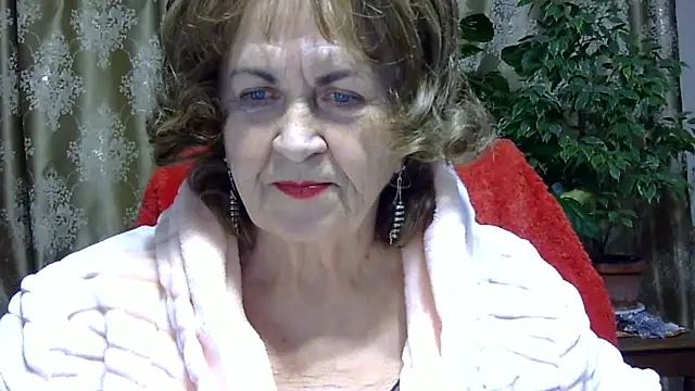 Emma52610 online show from February 21, 6:09 pm