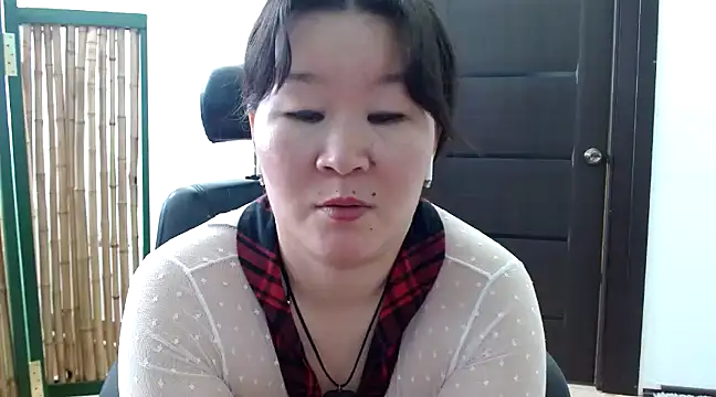 Akira xx online show from January 16, 8:00 am