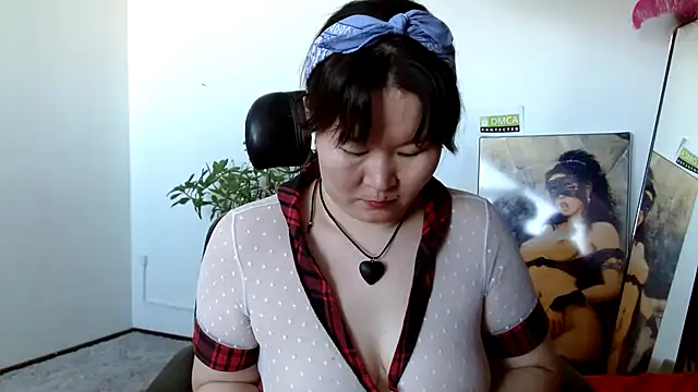 Akira xx online show from February 6, 9:00 am