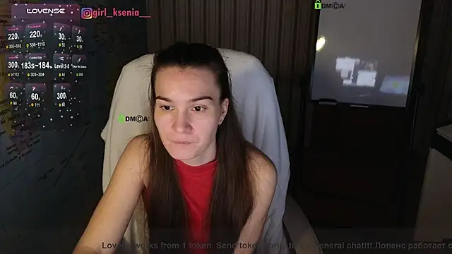 Snapshot of Girl_Ksenia chatting on February 5, 12:53 am Girl Ksenia online show from February 5, 12:53 am