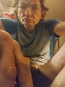 ROBERT0516 online show from October 26, 12:44 pm