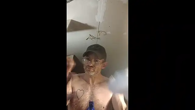 ROBERT0516 online show from November 28, 4:26 am