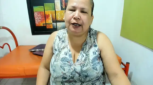 beckyummys online show from January 10, 11:43 am