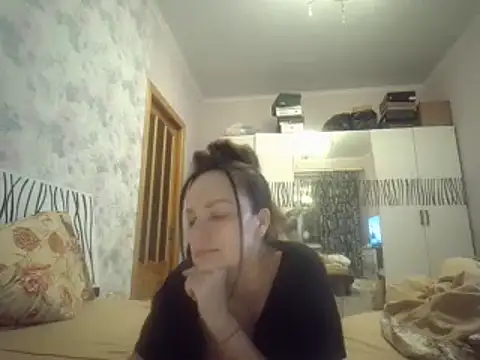 LindaStarS online show from February 6, 7:29 pm