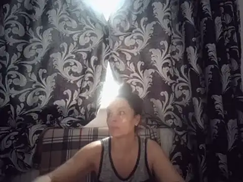 LindaStarS online show from March 20, 5:24 am