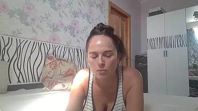 LindaStarS online show from September 9, 11:32 am