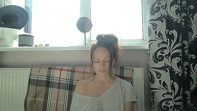 LindaStarS online show from May 11, 12:33 pm