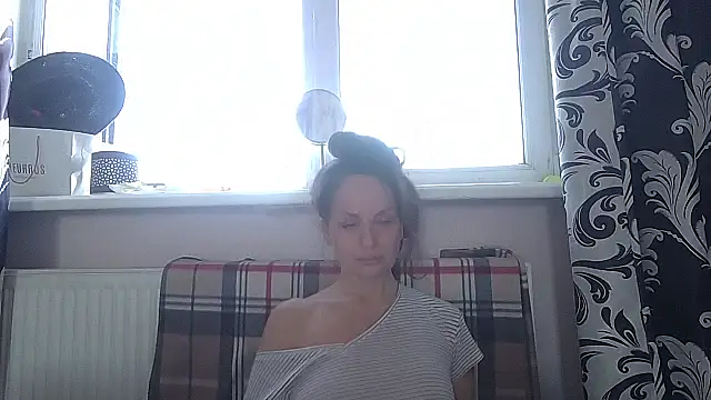 LindaStarS online show from May 16, 5:37 am