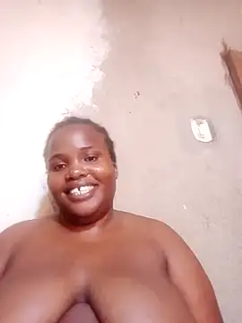Snapshot of sexybigboobz chatting on February 19, 10:23 am sexybigboobz online show from February 19, 10:23 am