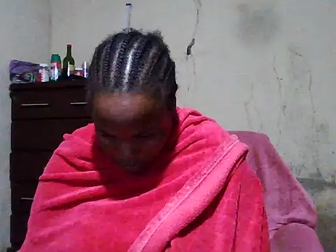 sexybigboobz online show from May 7, 12:38 am
