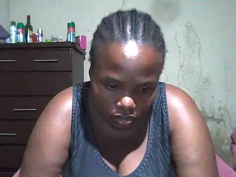sexybigboobz online show from May 11, 4:15 pm