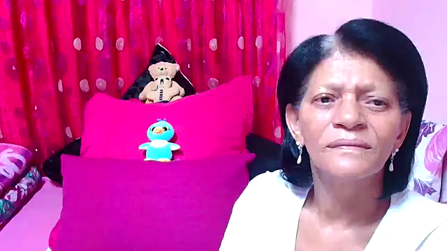 SLUTTYROXY online show from October 12, 5:45 pm