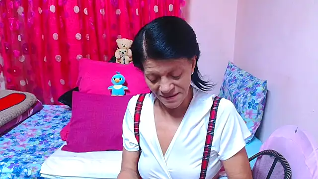 SLUTTYROXY online show from March 23, 3:32 am